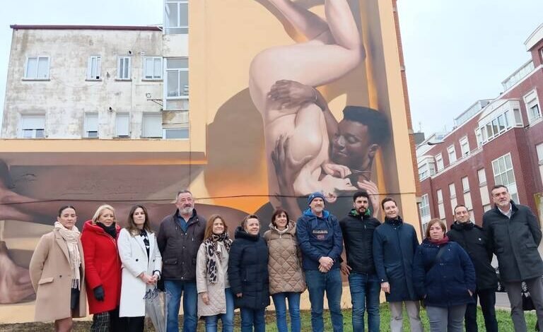  Santa Catalina expande arte urbano con murales sobre vivienda y raza